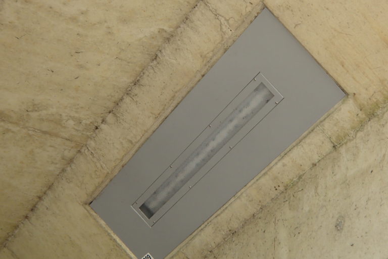 Vandaalbestendige verlichting en armaturen van RXLight in een tunnel in Arnhem. Vandaalbestendige verlichting en armaturen van RXLight in een tunnel in Arnhem.
